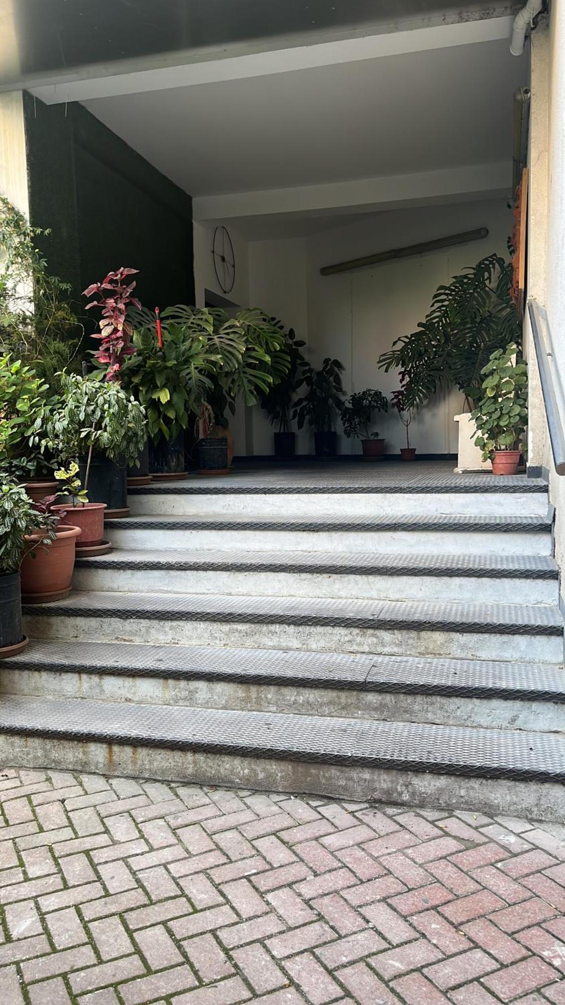 Evis House Apartment Tiranë Ngoại thất bức ảnh