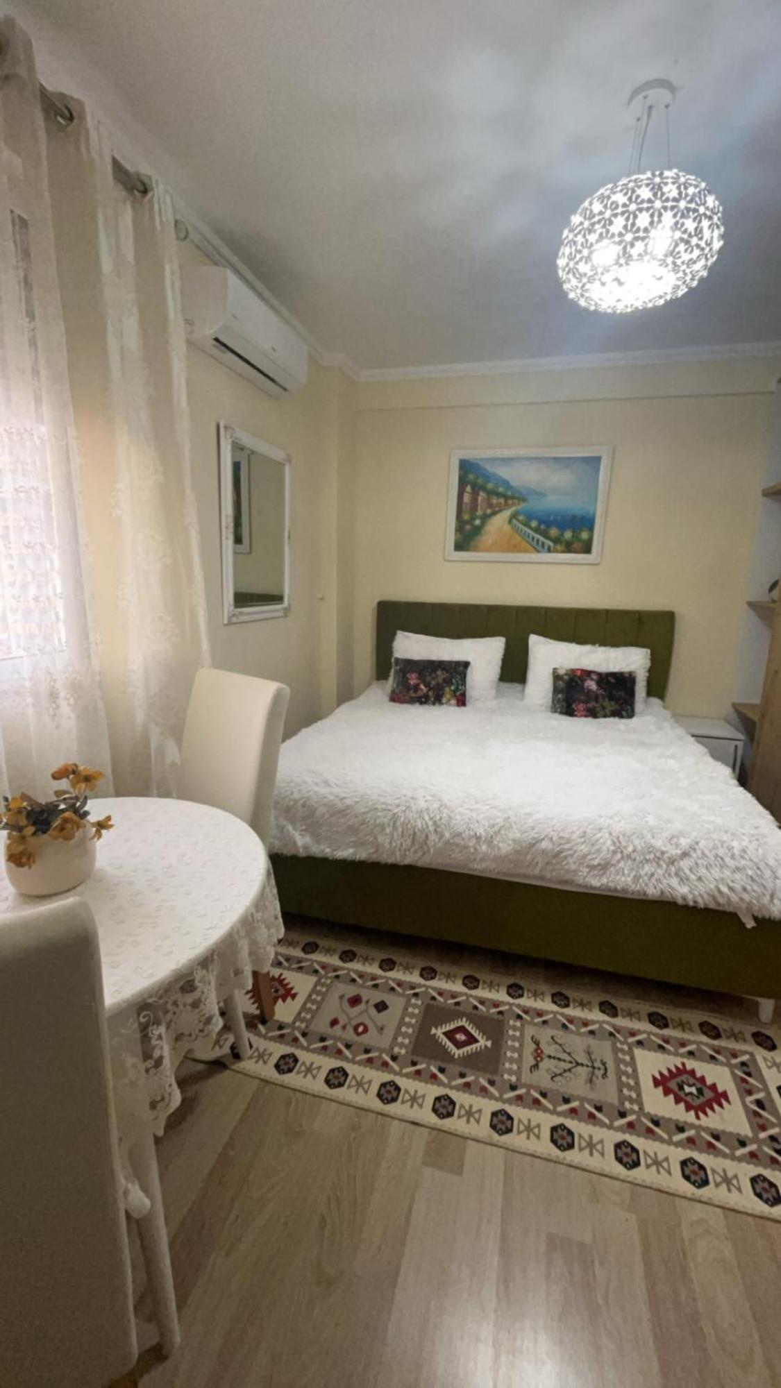 Evis House Apartment Tiranë Ngoại thất bức ảnh